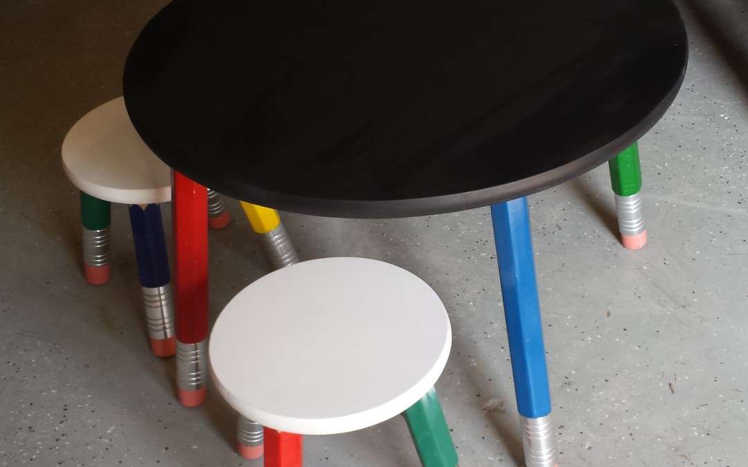 Pencil Table Set